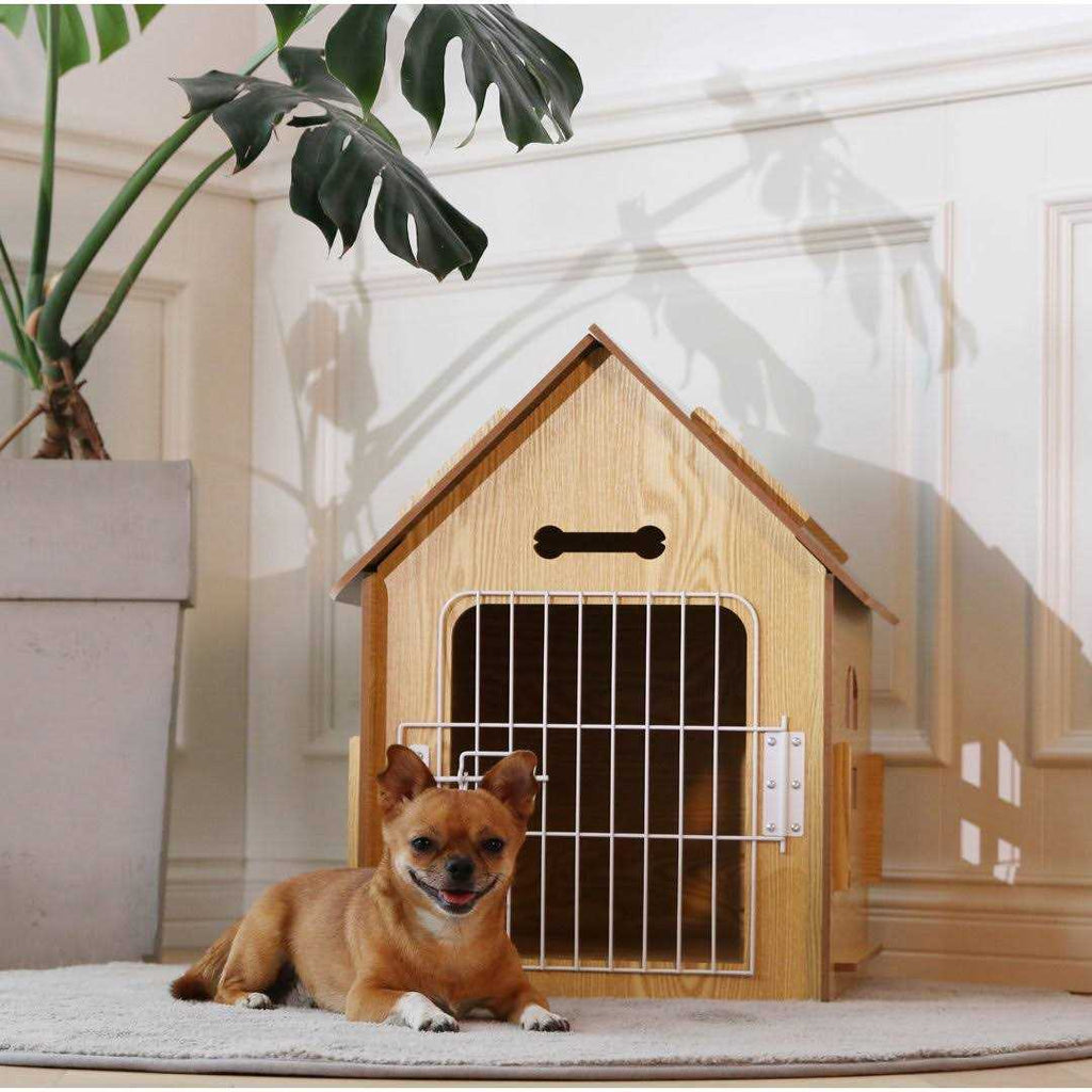 Wooden Pet House with Roof and Lockable Door H4349