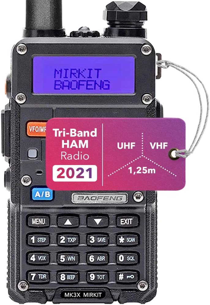4X Ham Radios 8 Watt Max Power with Lanyards 1800 mAh Li-ion Battery and Programming Cable L339934