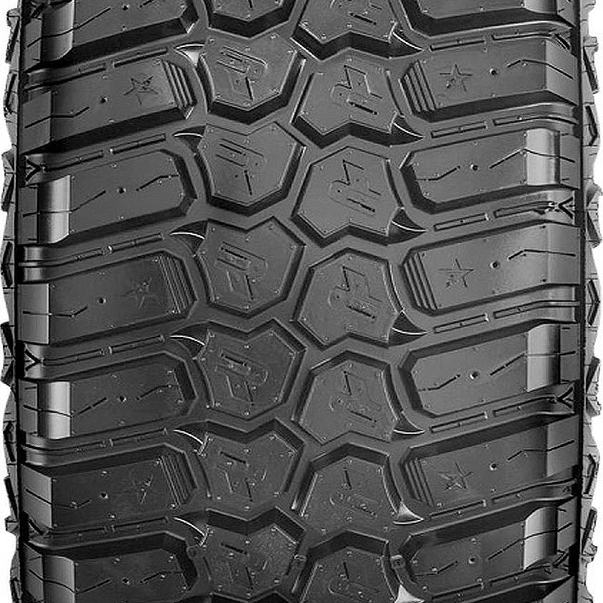 Mud Terrain Light Truck Tire R862111