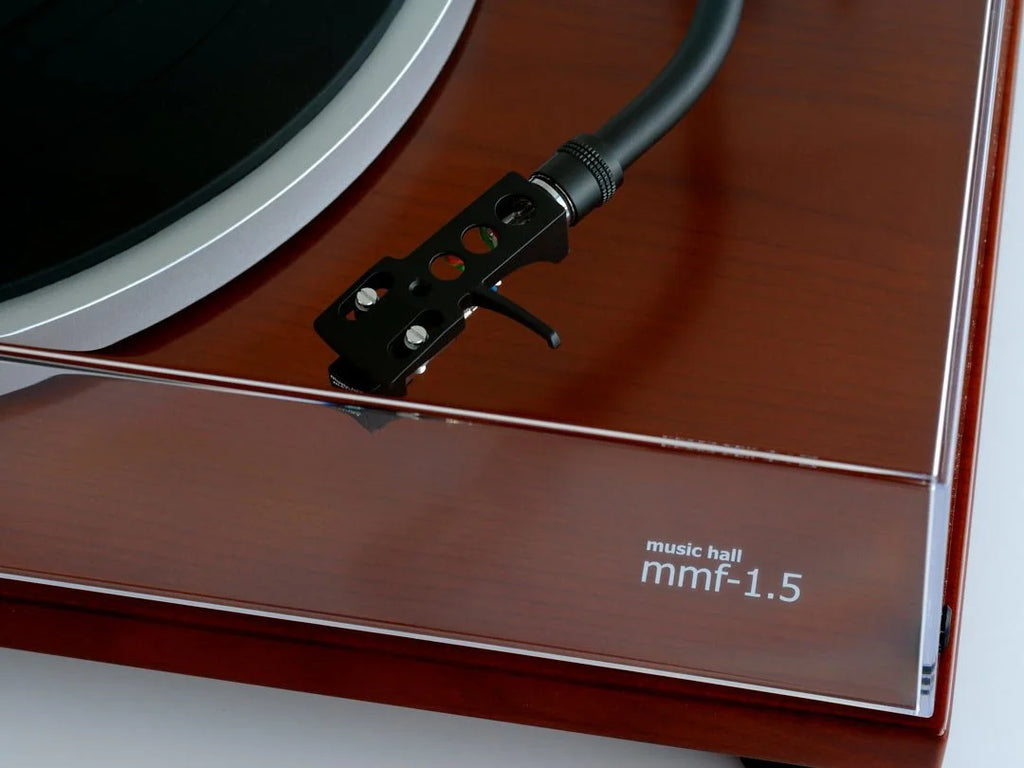 Belt Drive Manual Turntable with Built-In Preamp G920063