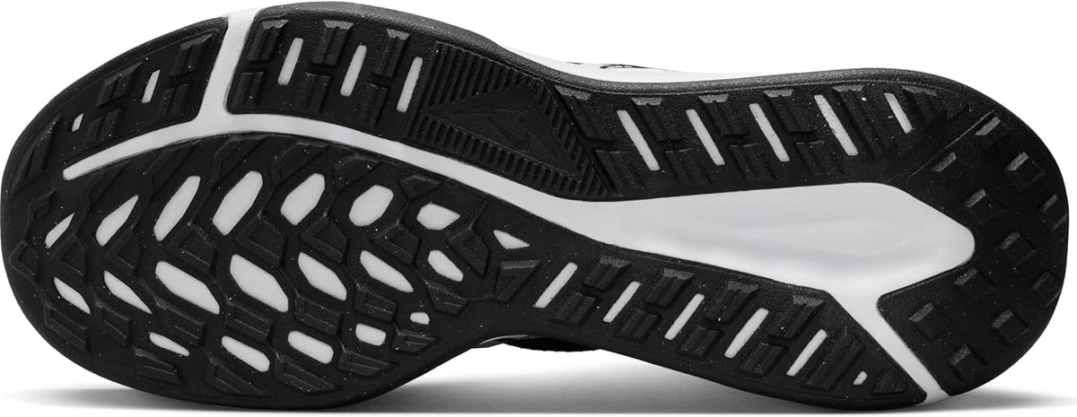 Black/White Trail-Running Shoes T920417