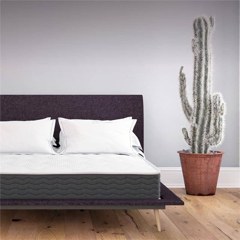 Full Encased Coil and Memory Foam Hybrid Mattress F6953