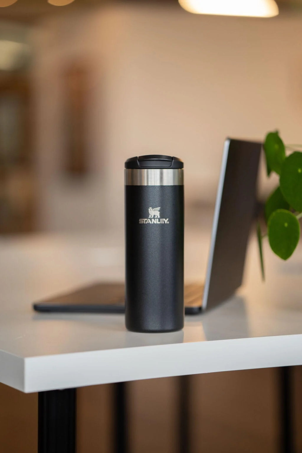 Vacuum Insulated Stainless Steel Tumbler 16oz Navy Z259894