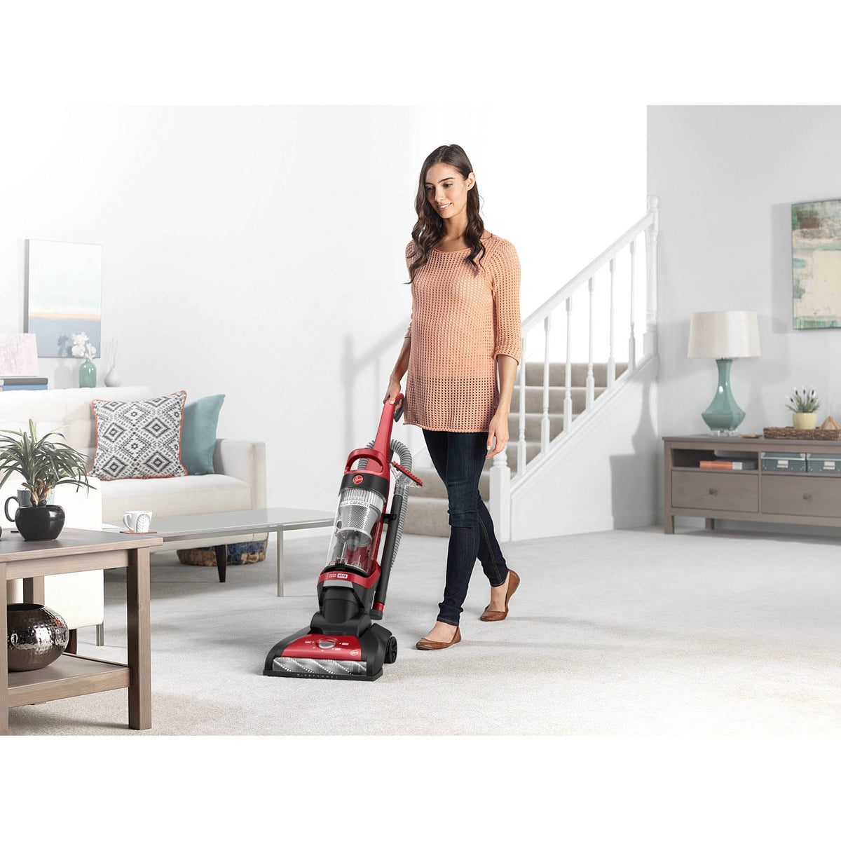 Upright Bagless Vacuum L661