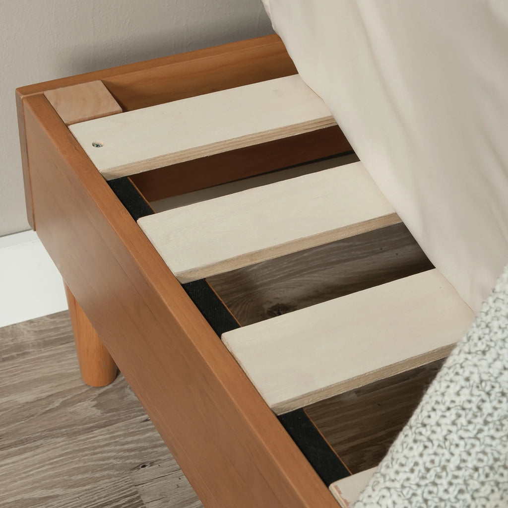 Queen-Size Solid Wood Platform Bed D5119