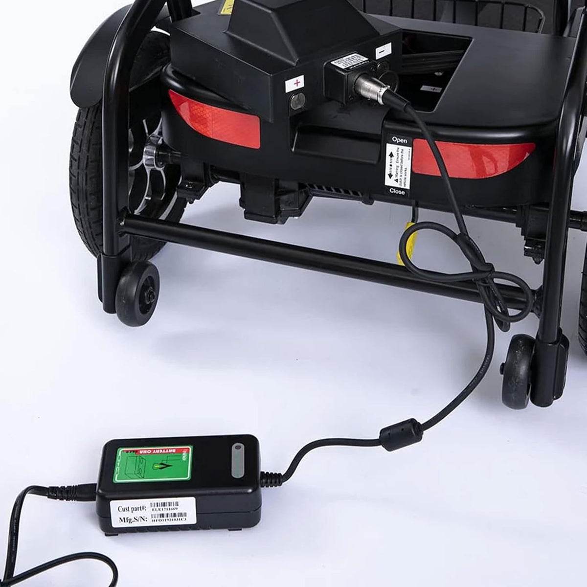 Black 4 Wheel Mobility Scooter with Arm Rests and Basket V5614