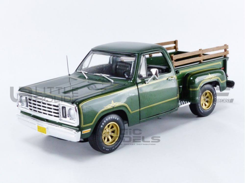 Medium Green Stepside Pickup Truck F70541