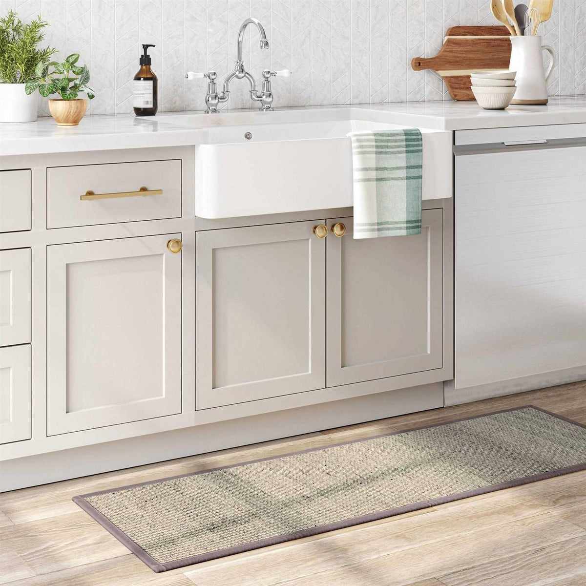 20 Textured Pet Kitchen Rug F70619