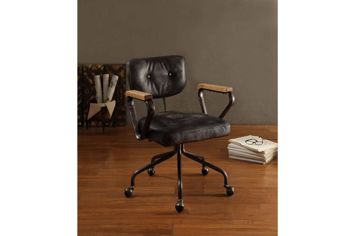 Vintage Black Leather Executive Office Chair Q52273